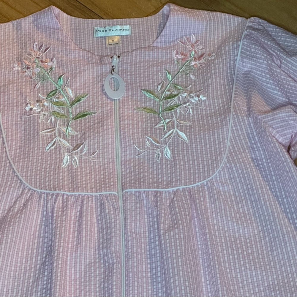 Pink Embroidered zip up robe Miss Elaine with pockets size‎ s - Picture 2 of 4